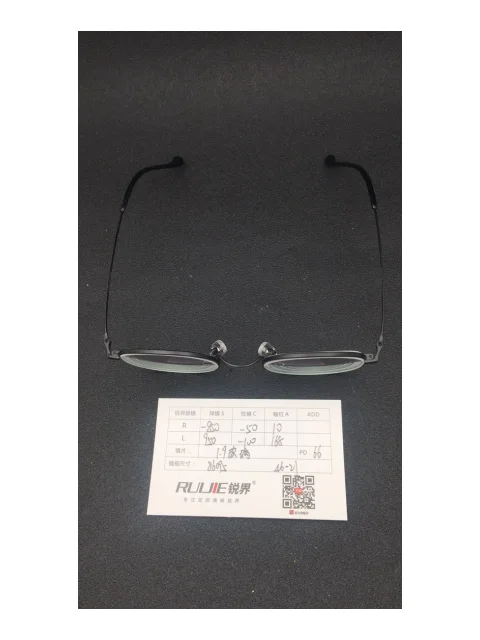 1.9超薄玻璃镜片 R:-800/-50 L:-950/-100 PD:66 镜框：86095（46-21）